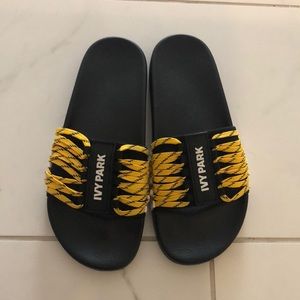 Ivy park yellow n blk lacer slides sandals sz 7